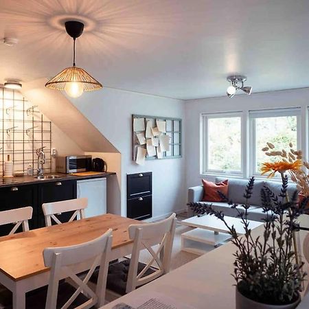 A Lovely Bright Apartment With It'S Own Entrance كونغْسباكّا المظهر الخارجي الصورة